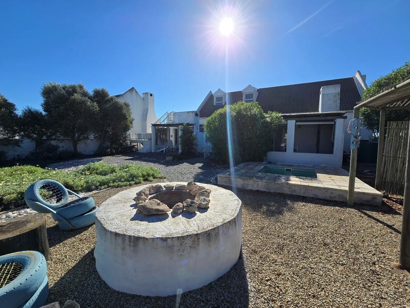 3 Bedroom Property for Sale in Golden Mile Western Cape